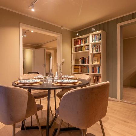 Cozy And Spacious Apartment In City Centre Tromso Exterior photo